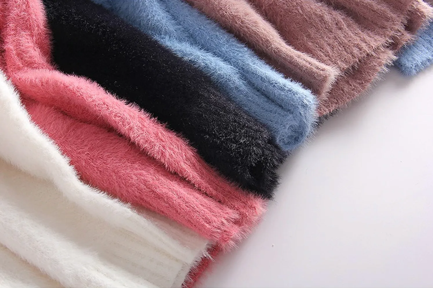 FLUFFY SWEATER