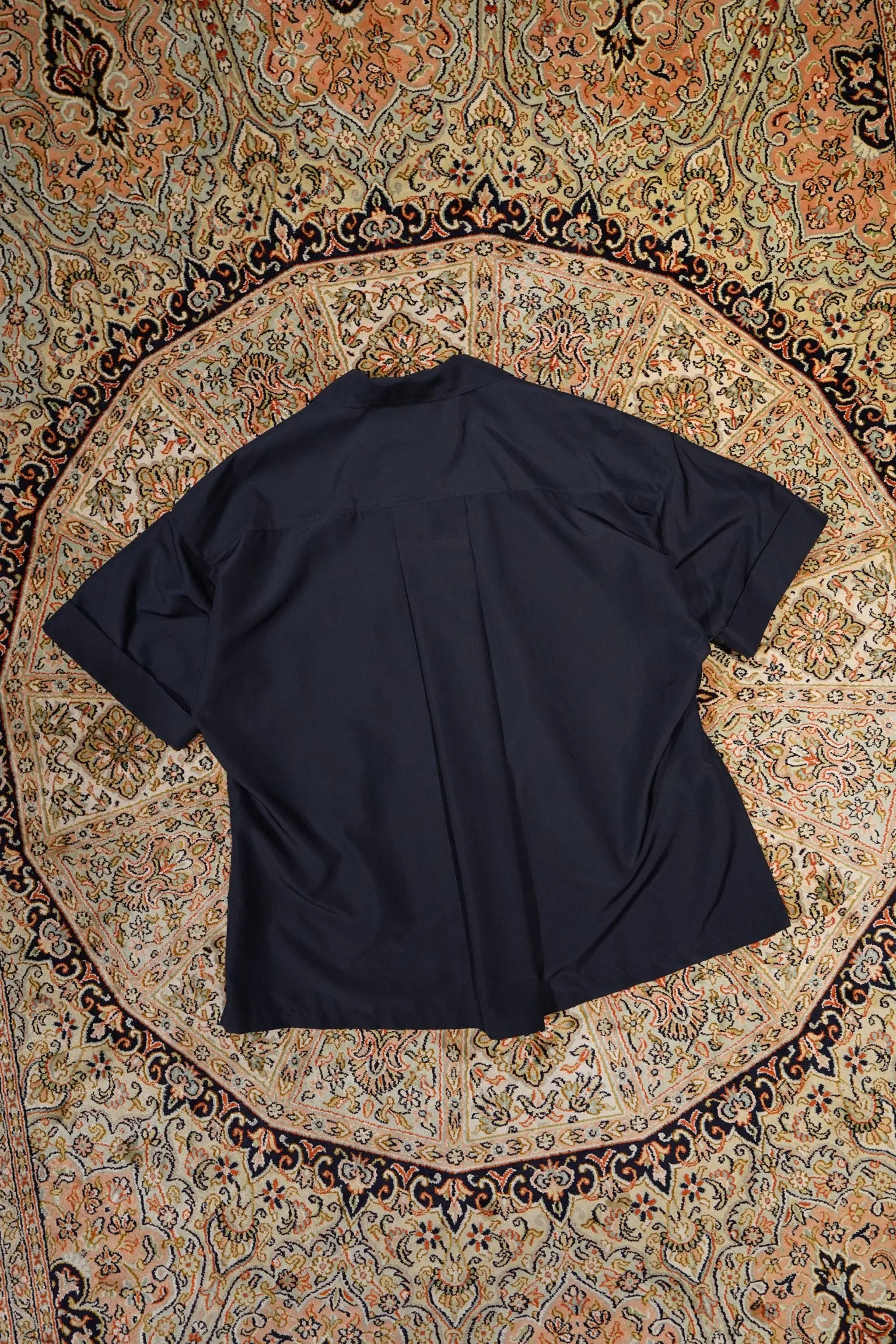 OPEN COLLAR SLIT SHIRT (NAVY)