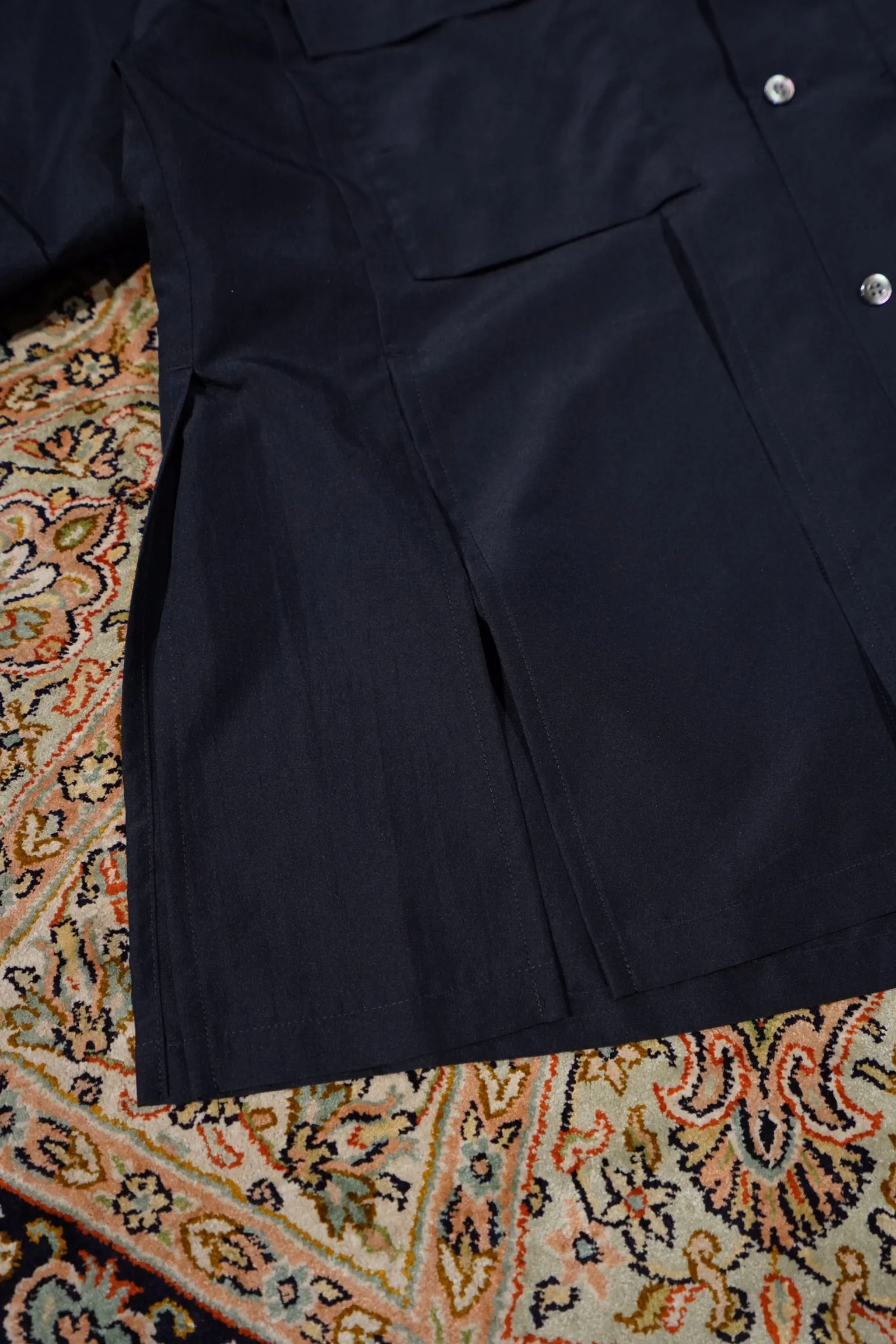 OPEN COLLAR SLIT SHIRT (NAVY)
