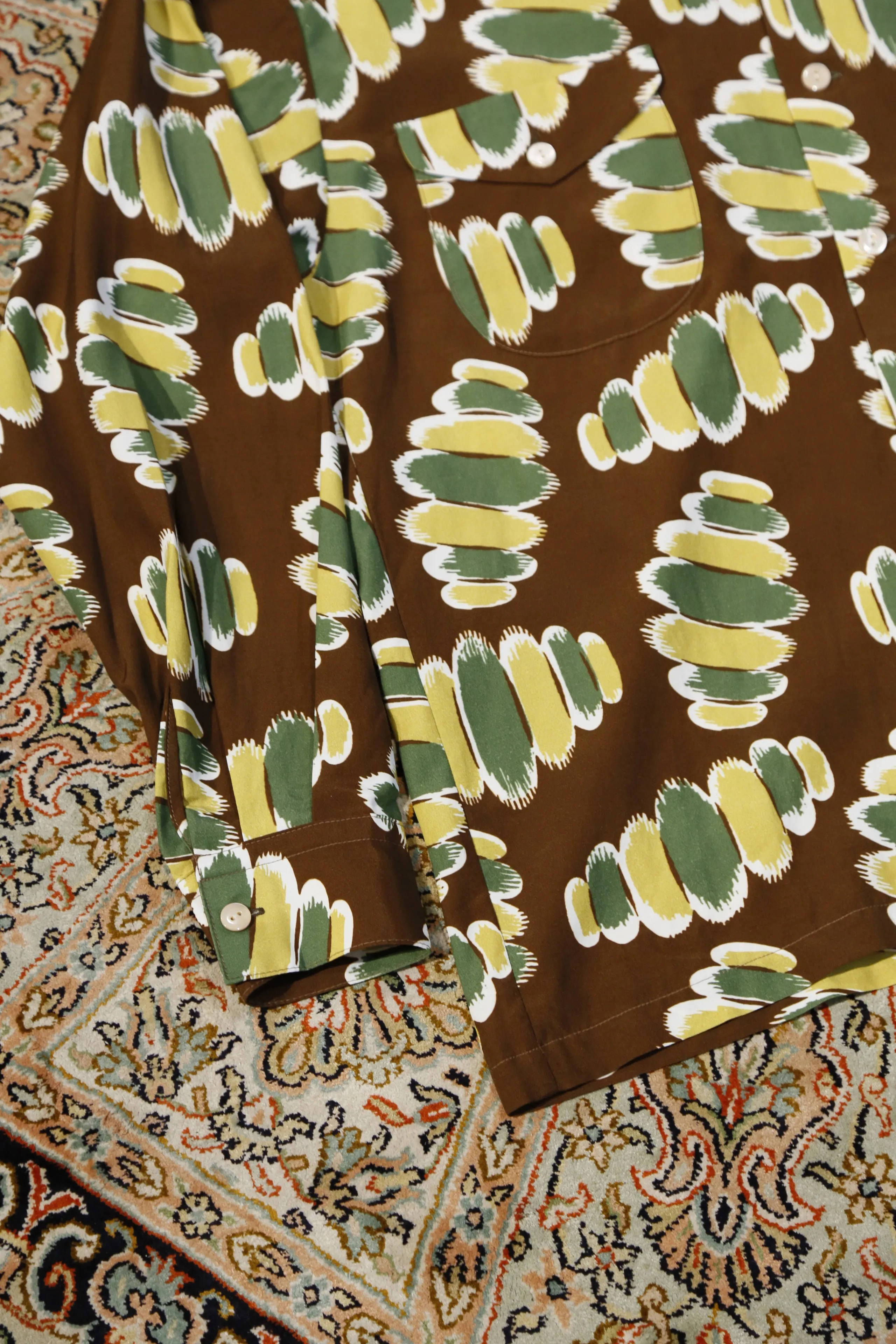 SOLARIS&Co. ATOMIC OPEN COLLAR L/S SHIRT (BROWN)